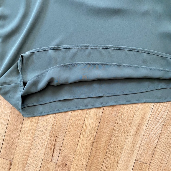 NWT Simply Styled Olive Green Sleeveless Blouse – Size M - Picture 8 of 9